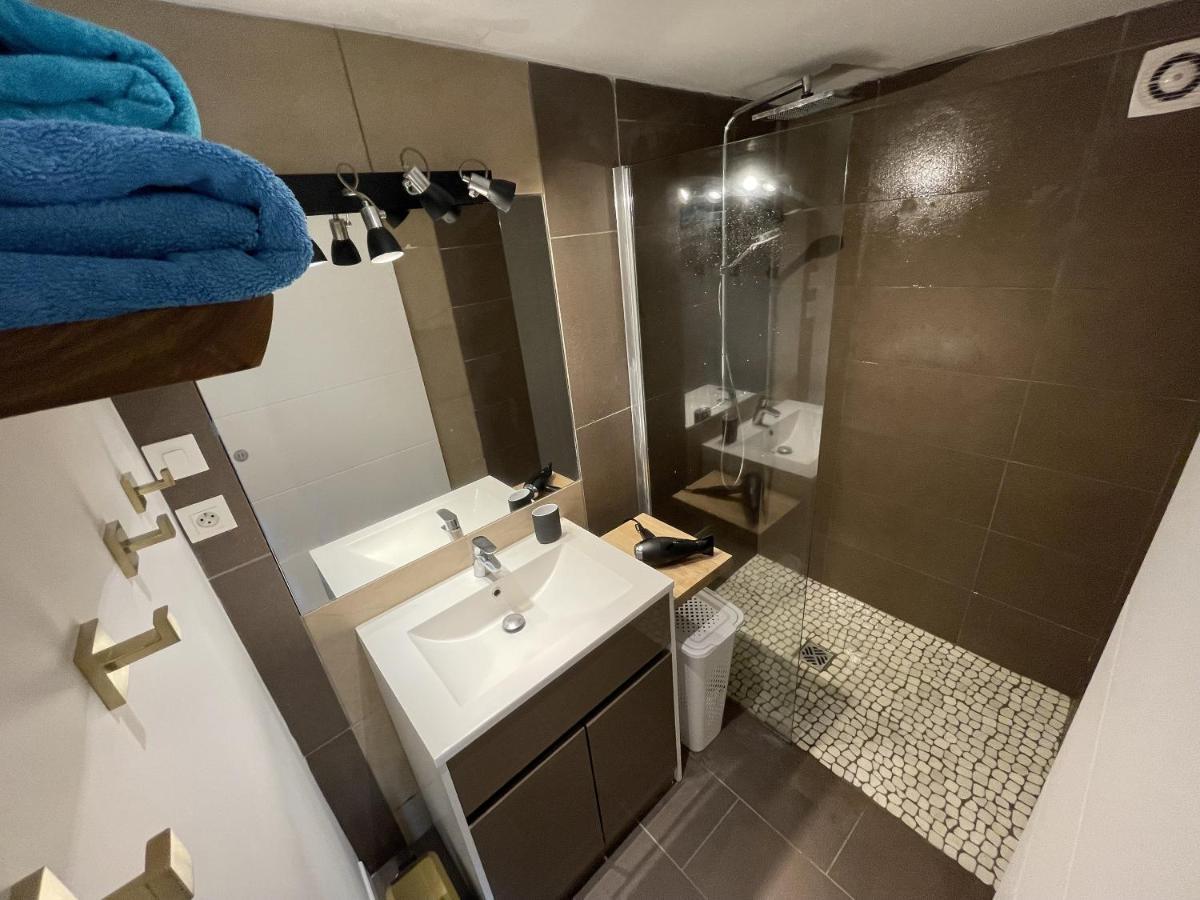 Unique! Jacuzzi Prive 35°C + Cinema Villa Entiere Meyzieu Eksteriør billede